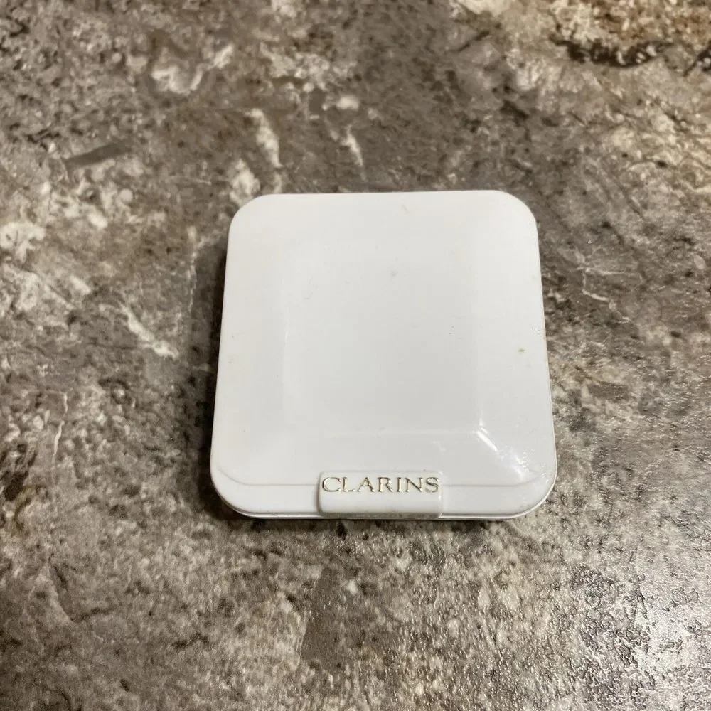 Clarins Matte Powder Compact Foundation‎ 05 Beige Pure True Beige .08oz Rare